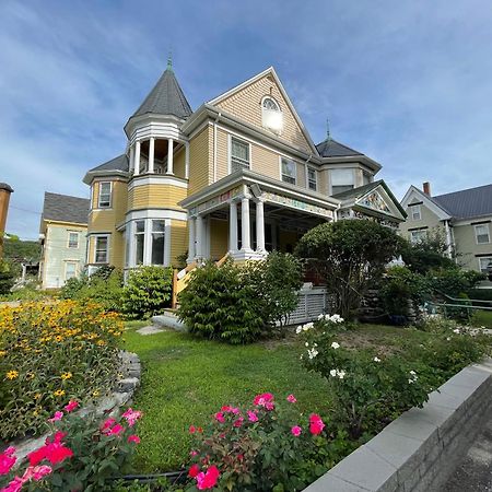 Munroe Inn Boutique Hotel Auburn Bagian luar foto