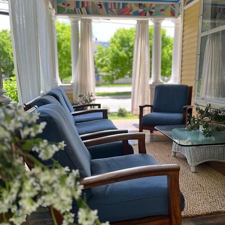 Munroe Inn Boutique Hotel Auburn Bagian luar foto